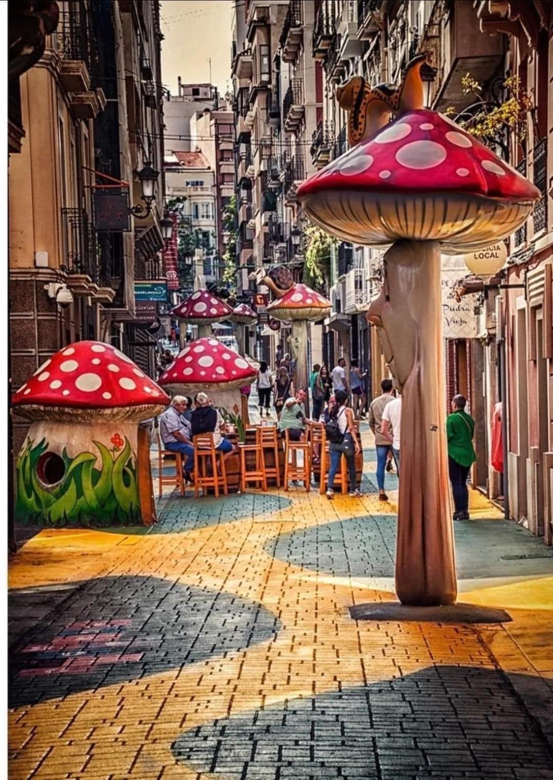 Gran Atico Con Terraza En El Centro De Alicante Eksteriør bilde