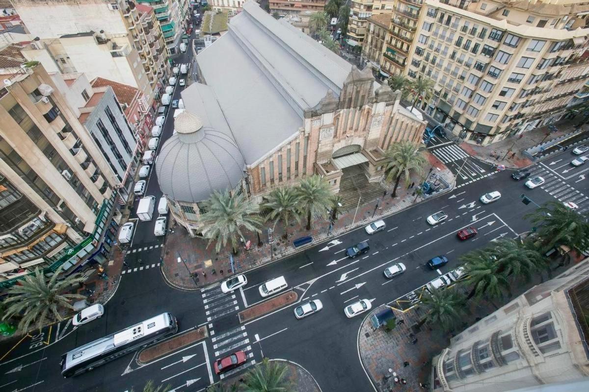 Gran Atico Con Terraza En El Centro De Alicante Eksteriør bilde